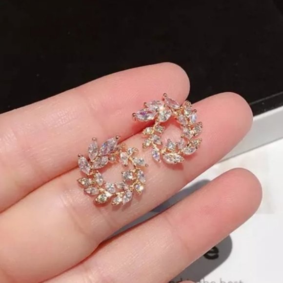 *925 Sterling Silver Diamond Leaf Branch Earrings - Picture 9 of 9